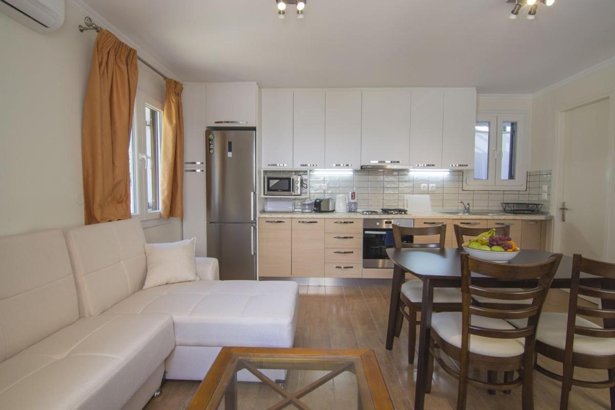 Yannis Nest Apartman Láka Kültér fotó
