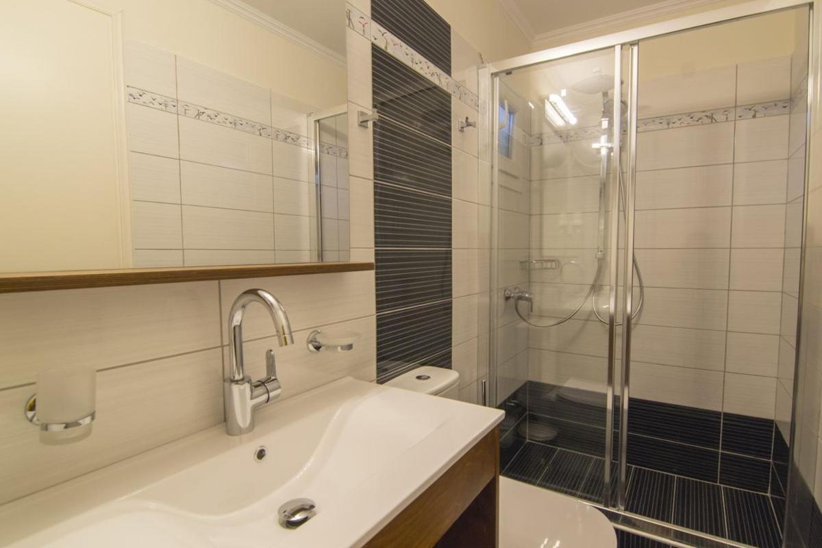 Yannis Nest Apartman Láka Kültér fotó